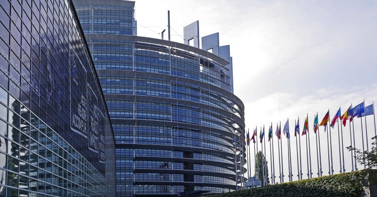 The permanent seat of the European Parliament: Why not Strasbourg?