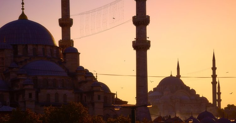 Turkey – Istanbul mourns its dead, Erdogan tightens the screw