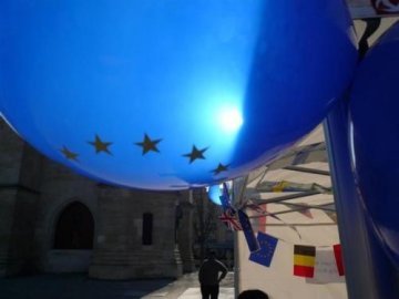 European Parliament adopts European Symbols