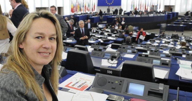 Constance Le Grip : « Besoin de ces amoureux de l'Europe que sont les Jeunes Européens »