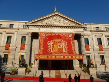 Espagne : gauche et droite au coude-à-coude !