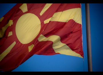 Macedonia : democracy in crisis or “democracy in bloom” ?!