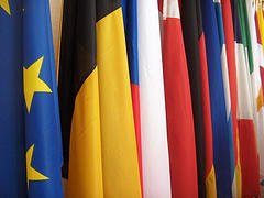 Fuori dai Trattati, per fondare lo Stato federale europeo ?