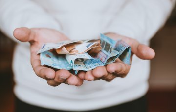 „Das stärkste Instrument der Solidarität einsetzen !“