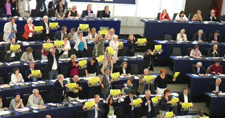 “Green wave”, corona and federalism: reporting from the European Green Party Council