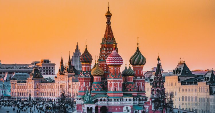 Democrazie contro autocrazie o regole mondiali contro anarchia?