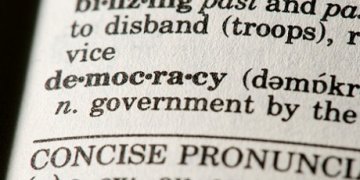 The Stages of the Enlargement of the Democratic State and Federalism