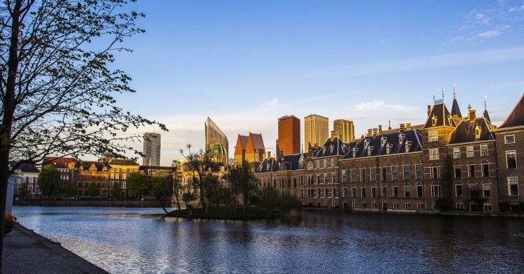 Make the Netherlands great again: Dutch Nationalism and Isolationism