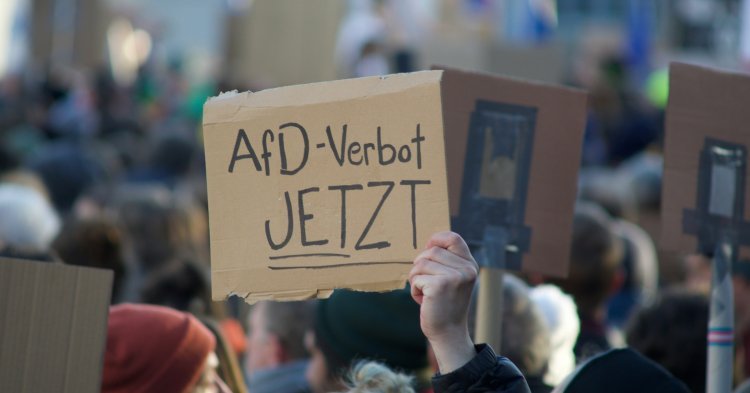 Rechte Parteien verbieten? Über den Sinn und Unsinn eines Parteienverbot