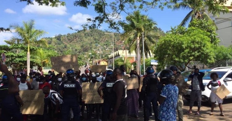 Claiming their rights: Mayotte's asylum seekers demonstrate in the streets - Accounts from the demonstrations