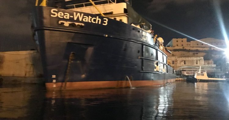 Red card to the Italian government for the arrest of Carola Rackete, captain of rescue boat Sea-Watch 3