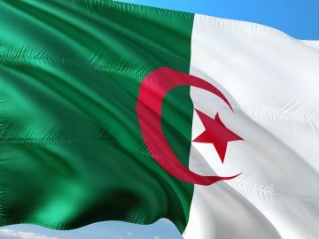 Europe and the Revolution of Smiles: Reassessing EU-Algeria Relations