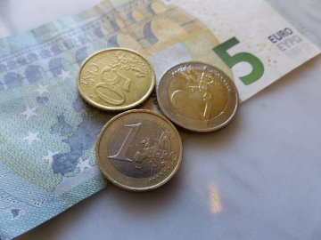 Mindestlohn in Deutschland: Sozialer Arbeitsplatzvernichter?
