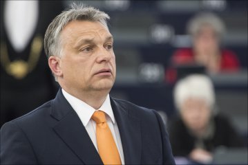 En Hongrie, Viktor Orban durcit le ton