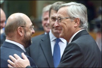 Die Spitzenkandidaten als Wegweiser in Richtung Demokratie