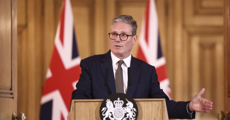 Chiuse le urne, la cartina britannica si tinge di rosso