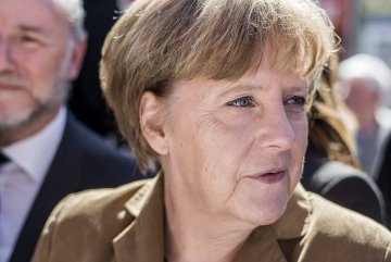 Angela Merkel : « Je suis prête à me présenter une nouvelle fois à la Chancellerie » 