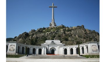 Franco exhumé : la fin d'une longue histoire chargée de mémoires traumatiques