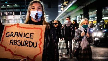 Der schwarze Protest in Polen: Streik der Polinnen oder Protest gegen die Staatsgewalt?