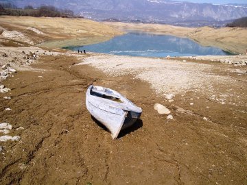 Face à la crise de l'eau, l'UE joue-t-elle vraiment la rupture ?