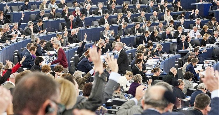 Elections européennes de 2014 : comment améliorer la légitimité démocratique ?