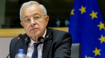  « L'Europe, c'est plus d'efficacité pour moins de dépenses publiques et moins d'impôts ! »