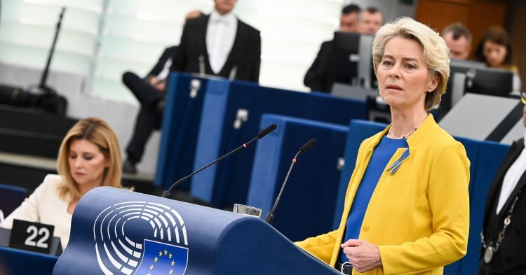 À mi-mandat, Ursula von der Leyen ouvre la voie à de nouveaux chantiers européens 