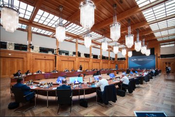 Blocking by Proxy : Foreign Powers and the Council's Unanimity Rules