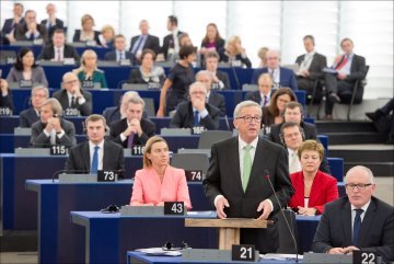 La Commission Juncker aux manettes
