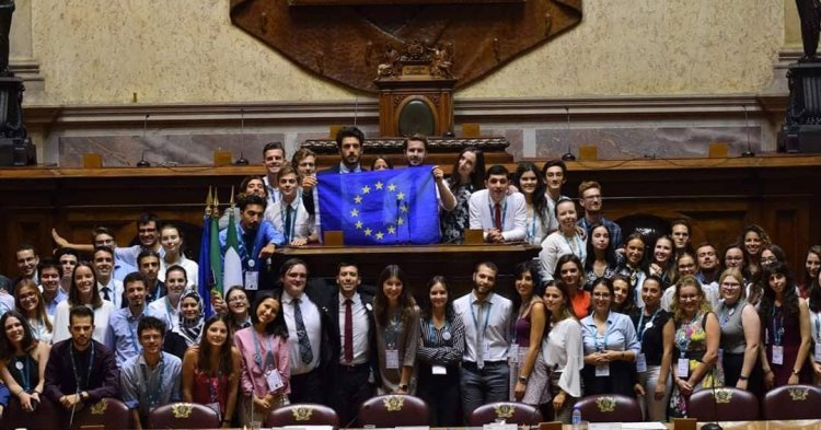 MEU Lisbon brings Europeans together inside the Portuguese Parliament