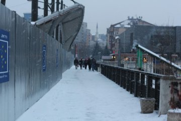 Au Kosovo, panser la guerre