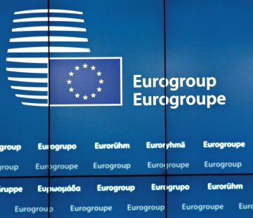 Un Eurogruppo solenne… ma timido
