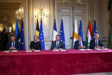 Il futuro della difesa aerea europea : Parigi e Berlino vogliono portare ciascuno la propria croce