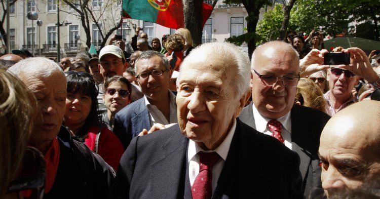 Mario Soares : l'Europe perd un enfant, le Portugal un père 