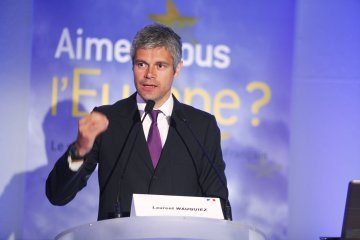 Carton rouge aux Républicains pour leur tribune sur « l'Europe qui protège » dans le Figaro