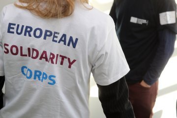 European Solidarity Corps : Bittersweet development of a new EU programme