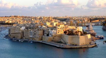 How is Malta's corruption and lack of good governance affecting the EU ?