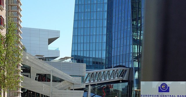 Combinare Quantitative Easing e Piano Juncker per uscire dalla crisi