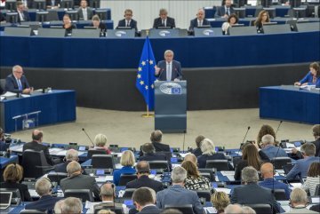 Creating a European space of debate: Cross-border debate on EU and domestic affairs