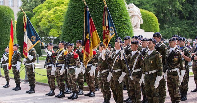 La difesa comune nelle unioni federali continentali: la difesa europea e il precedente americano della “dual army”