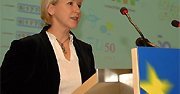Carton rouge à la politique de communication de l'Union européenne